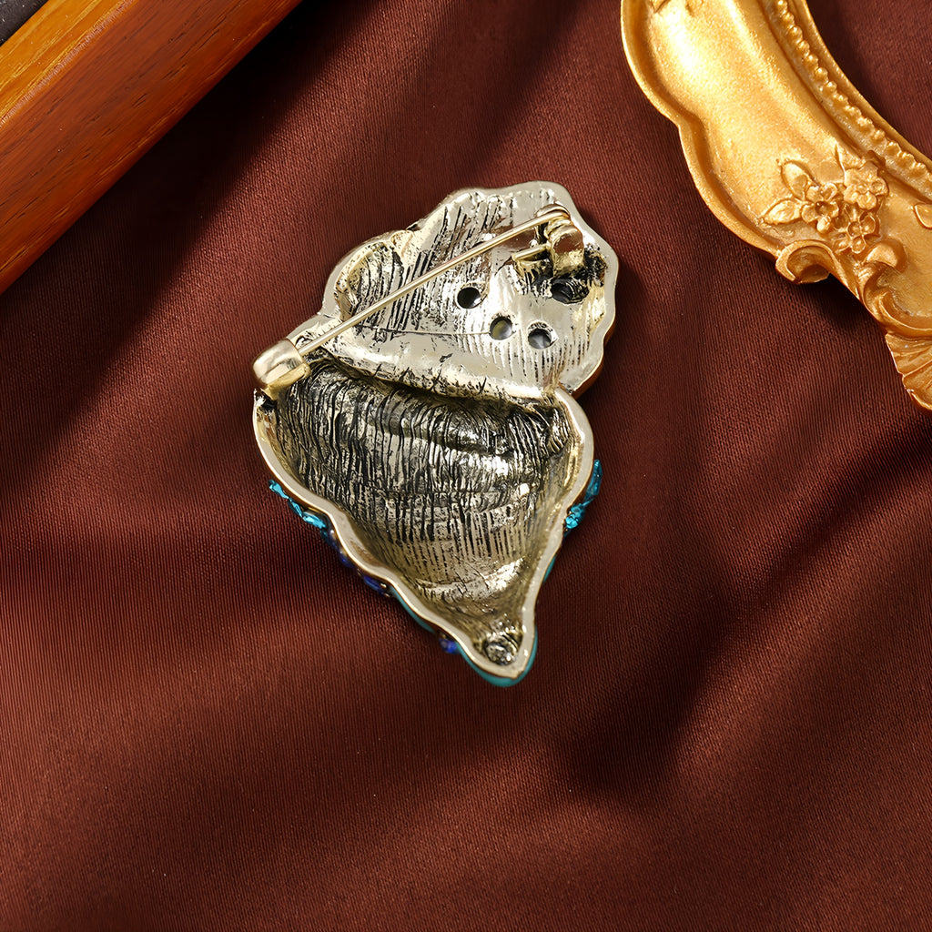 Vintage Style High-End Conch Brooch
