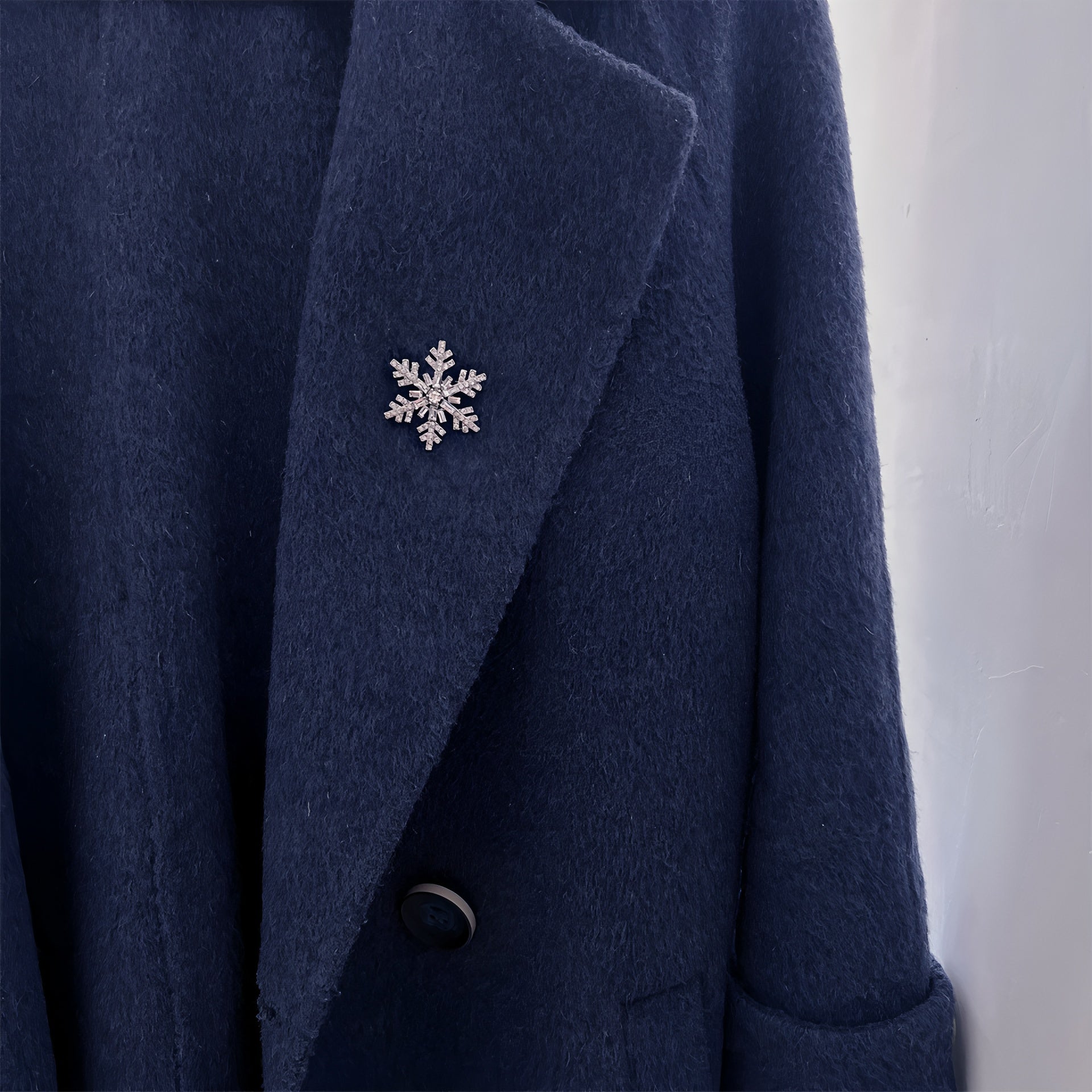 Christmas rhinestone snowflake brooch