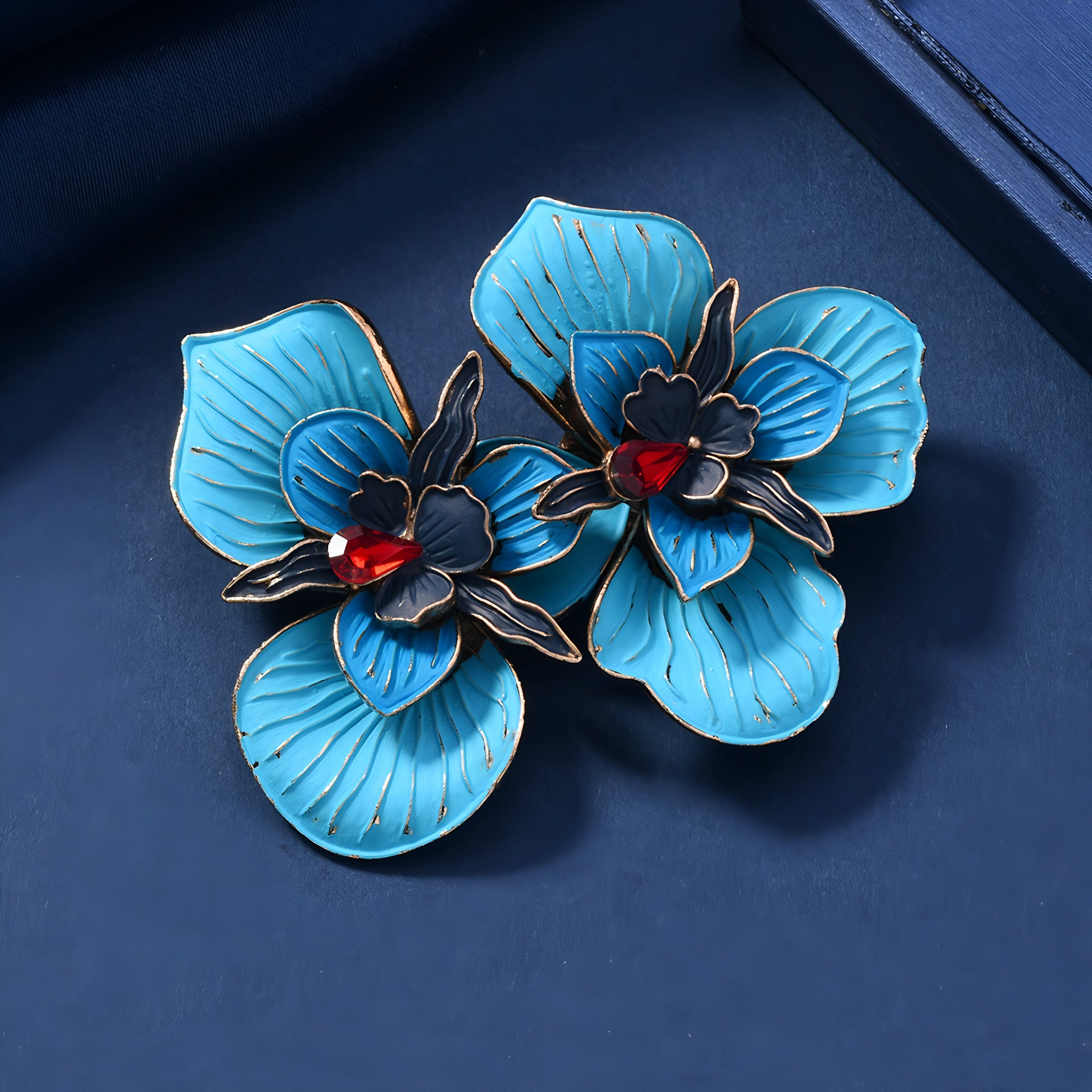 Blue Burned Double Flowers